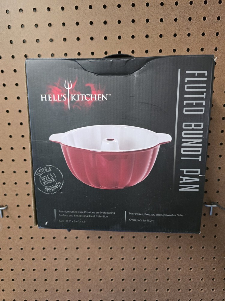 Hell’s Kitchen Fluted Bundt Pan