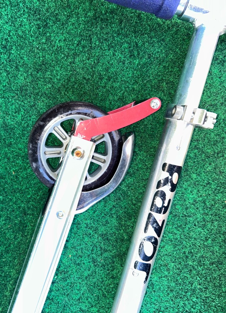 Vintage Original Razor Kickboard Foldable Kick Scooter Gently Used