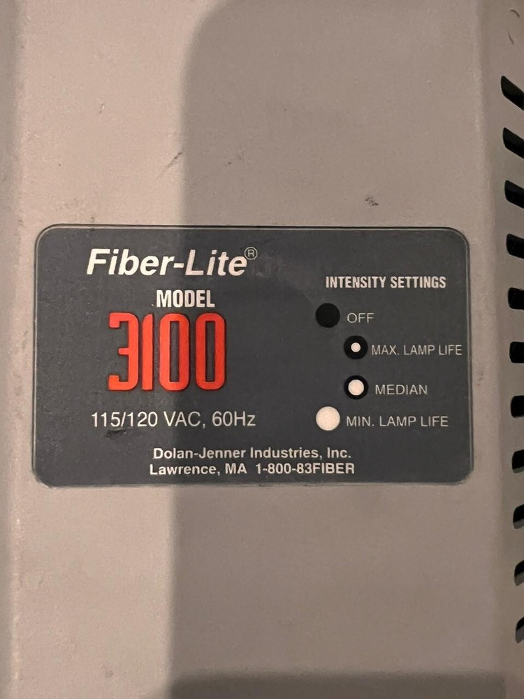 Dolan-Jenner Fiber-Lite model 3100 Working Multi-Power Fiber Optic Light Source