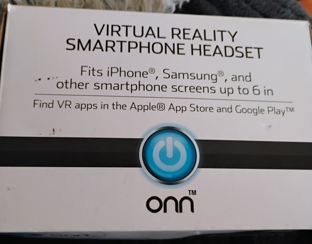 Virtual Reality Smartphone Headset