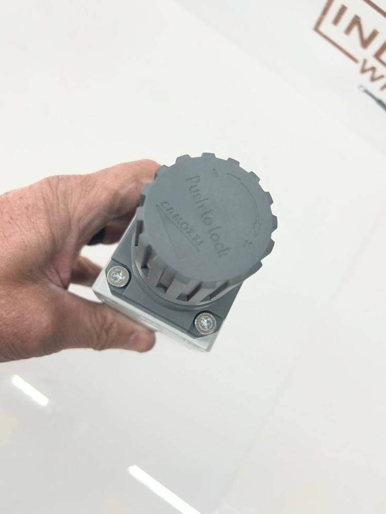 Camozzi MC238-D10 Pneumatic Filter Regulator