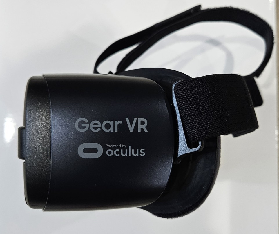 Samsung Gear VR Oculus Virtual Headset