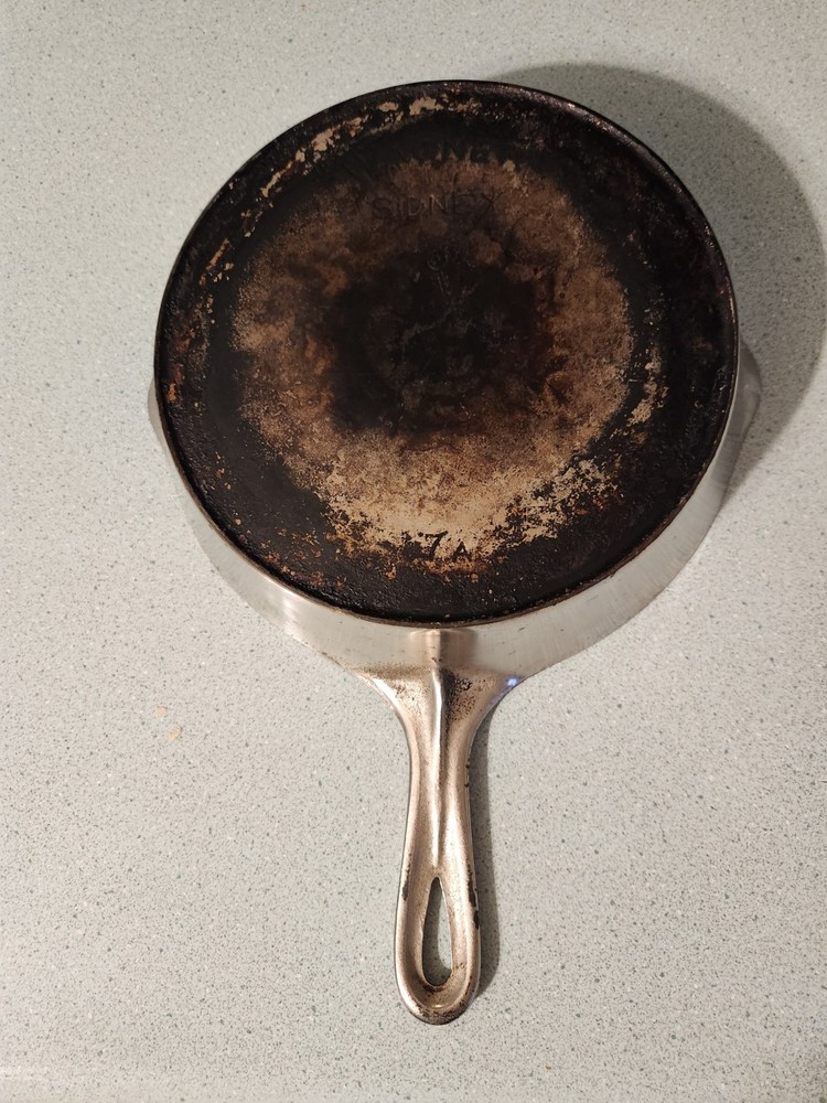 9” WAGNER WARE #7 SIDNEY O CAST IRON SKILLET