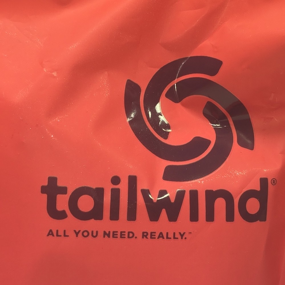 Tailwind Endurance Fuel Raspberry Caffeinated Hydration Powder Sealed