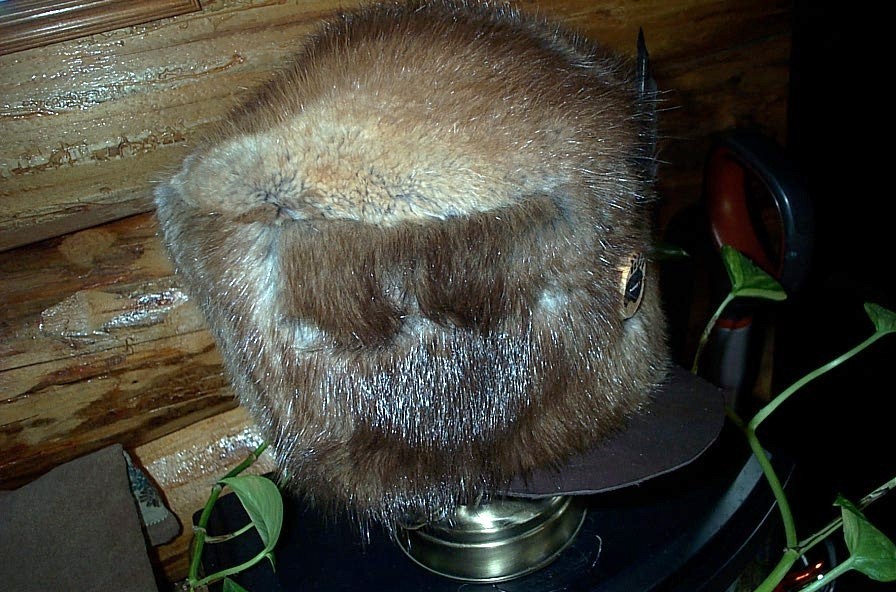 MOUNTAIN MAN, MUSKRAT FUR CAP