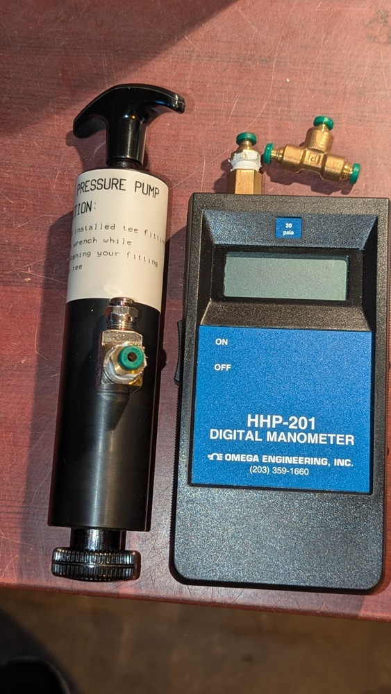Omega Engineering HHP-201 Digital Manometer