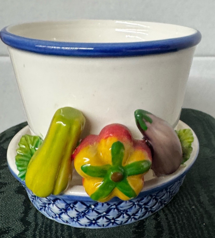11-232 Ceramic Flower Pot Featuring 3D Veggies On Front.