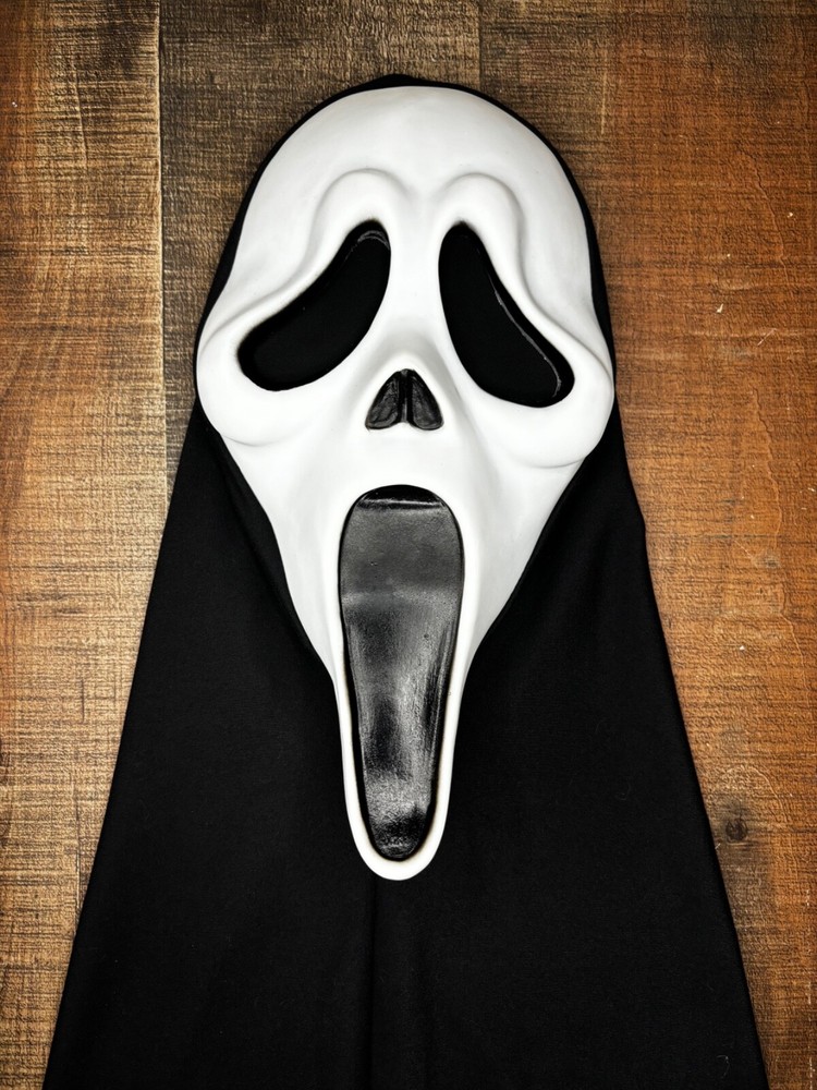 Deluxe Scream Screen-Accurate Reshrouded EU Mask