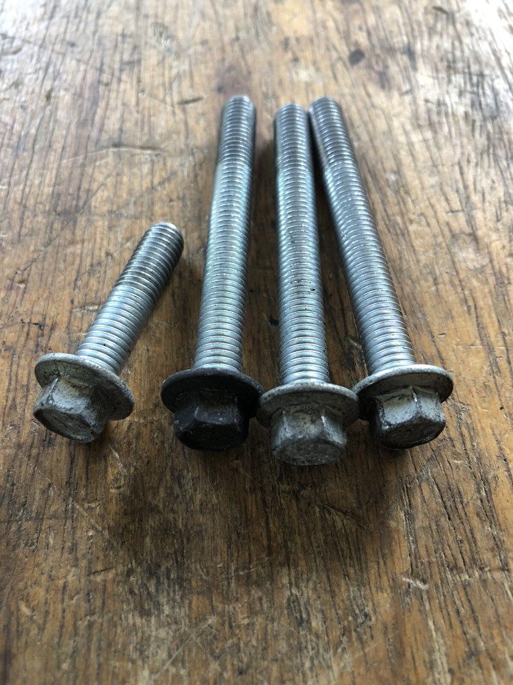 2013 Ford Focus 2.0L Transmission Computer TCM Bolts