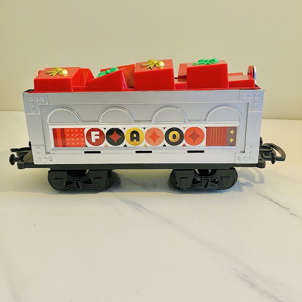 FAO Schwarz Motorized Classic Train Set Plus Tracks