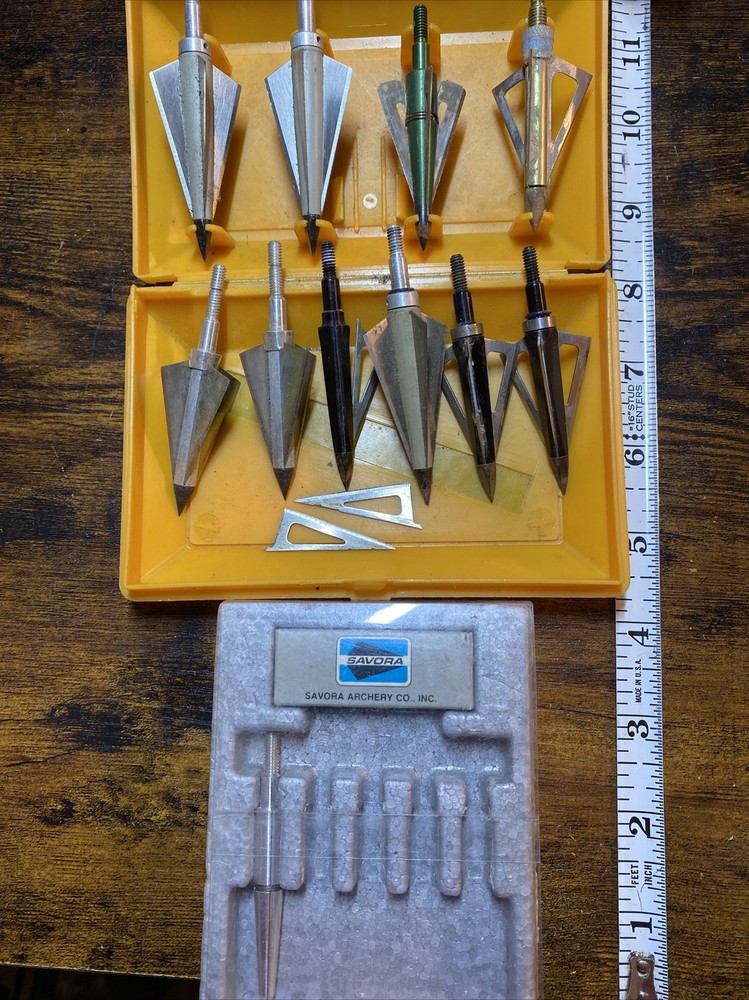 11 various archery broadheads-extra cutters (Savora)