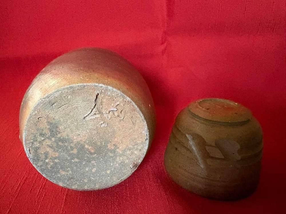 Bizen ware sake bottle set