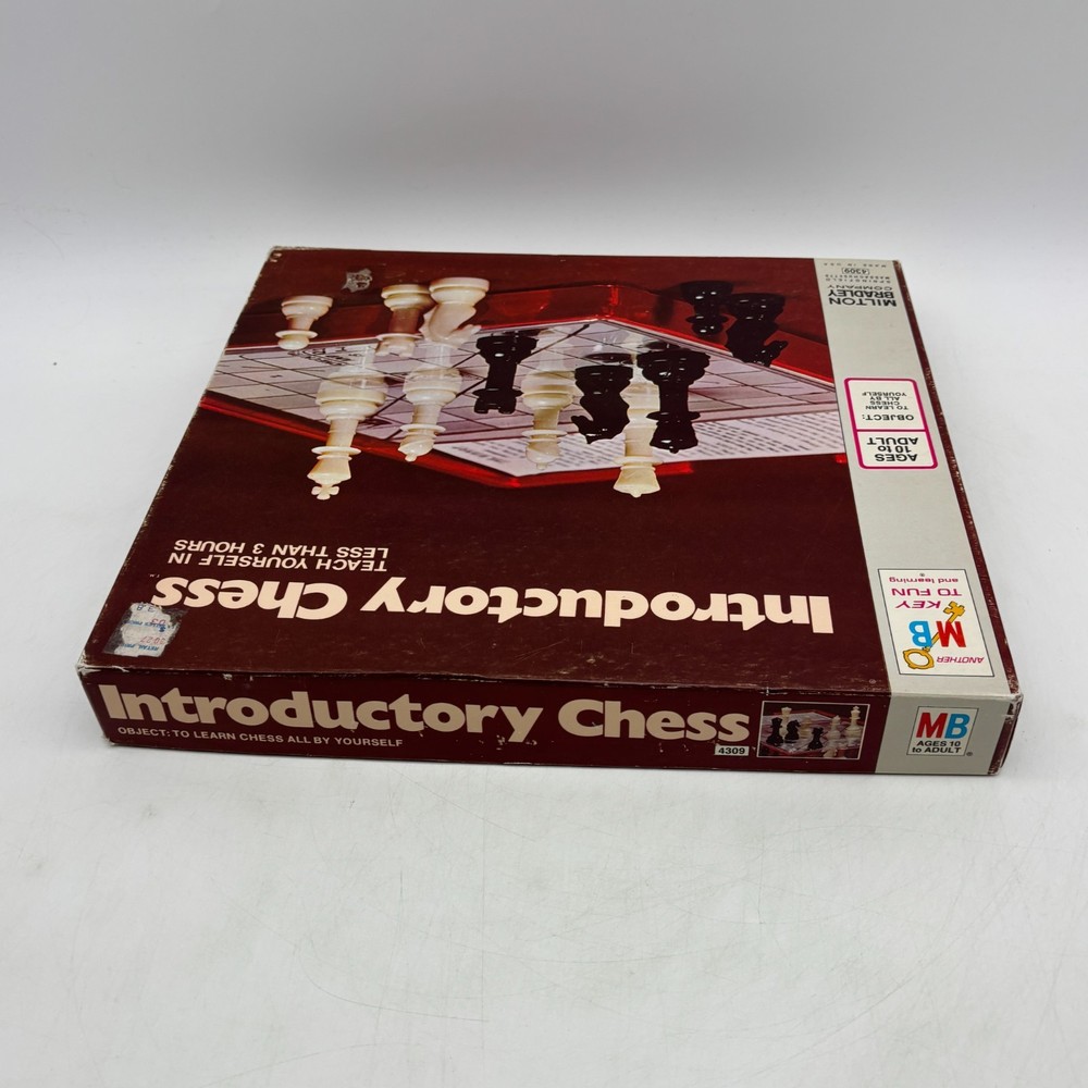 VINTAGE Introductory Chess COMPLETE Milton Bradley 1973 for Beginners Junior