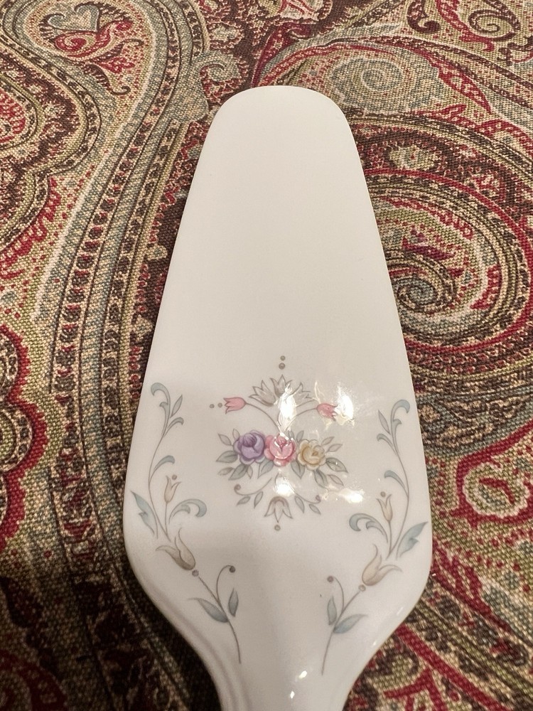 Cake Server Dessert Spatula Christopher Stuart Bone China # Y 1013 Spring Crest