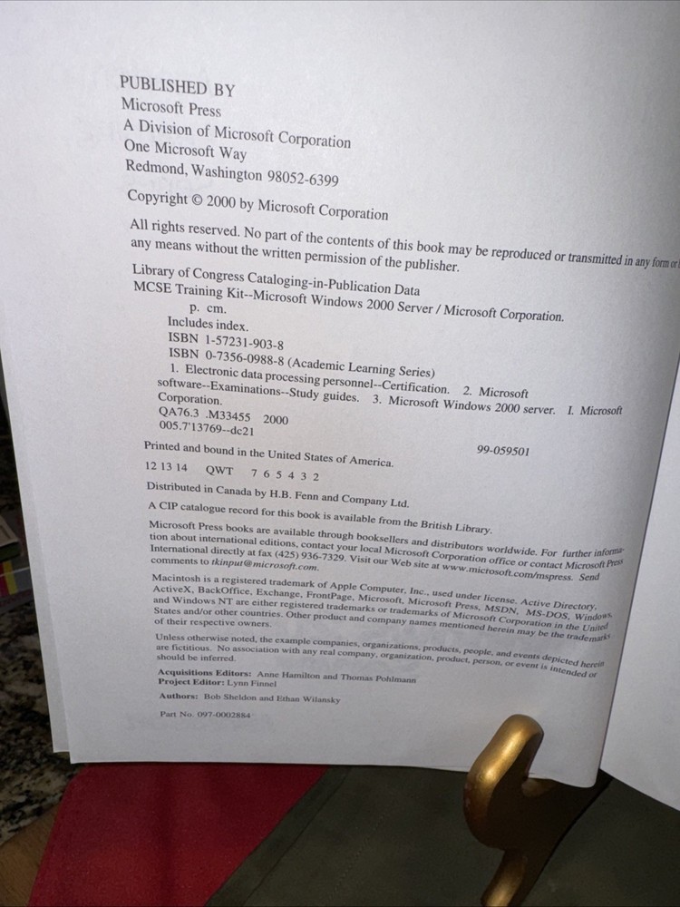 Microsoft Windows Server 2000 New CD ROM Included