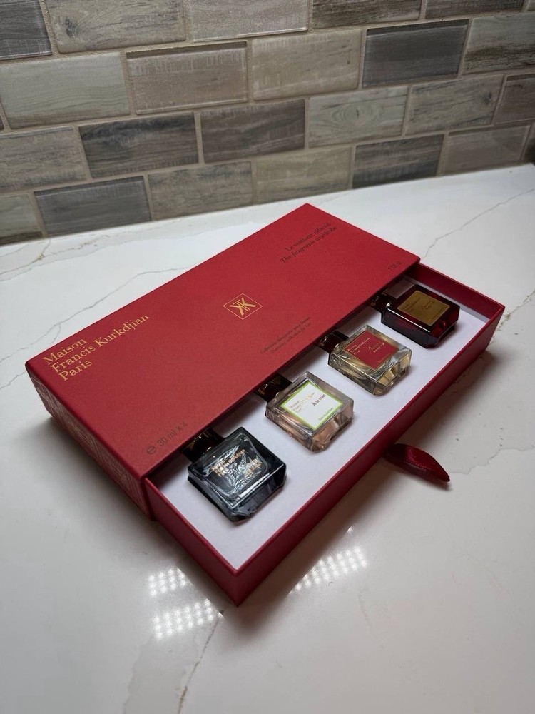 Perfume Miniature Set 4 Bottles Collectible
