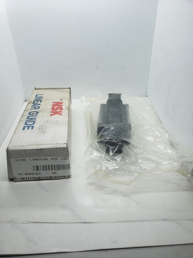 NSK LAH20ANZ LINEAR GUIDE RAIL SIZE 20mm, NIB