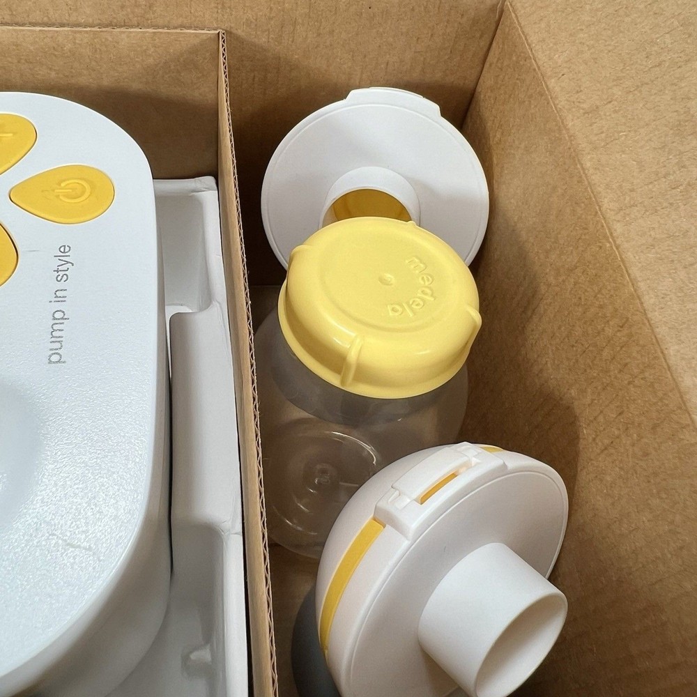 Medela Pump In Style MaxFlow & Harmony Breast Pump w/ Shields, Pads Bundle NEW