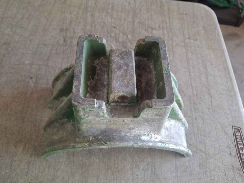 One Reed Mfg 8" Plastic Pipe Joiner Universal Saddle 7403-8