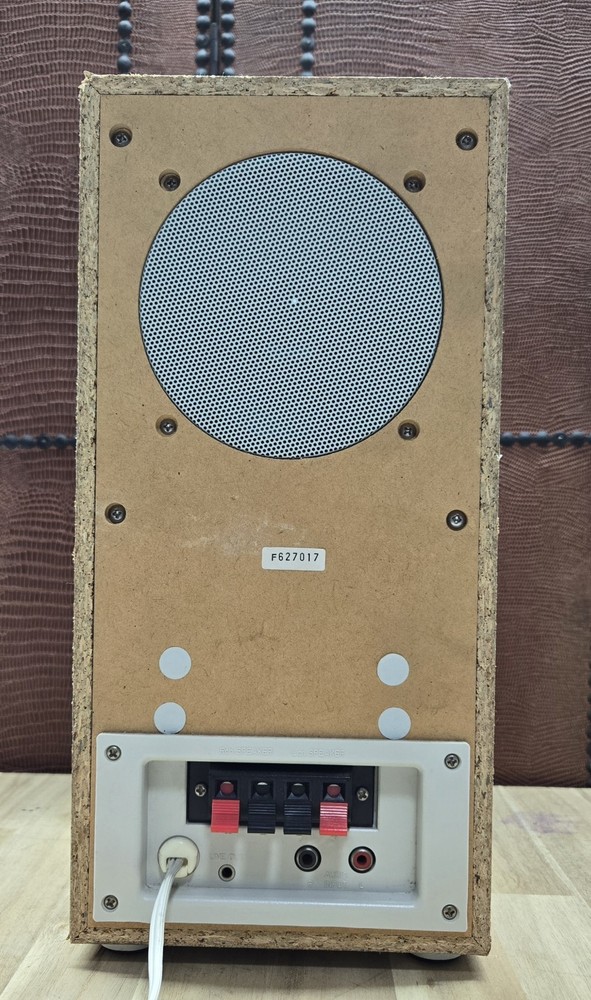 Multimedia 3D Subwoofer, Juster Model 3D-101