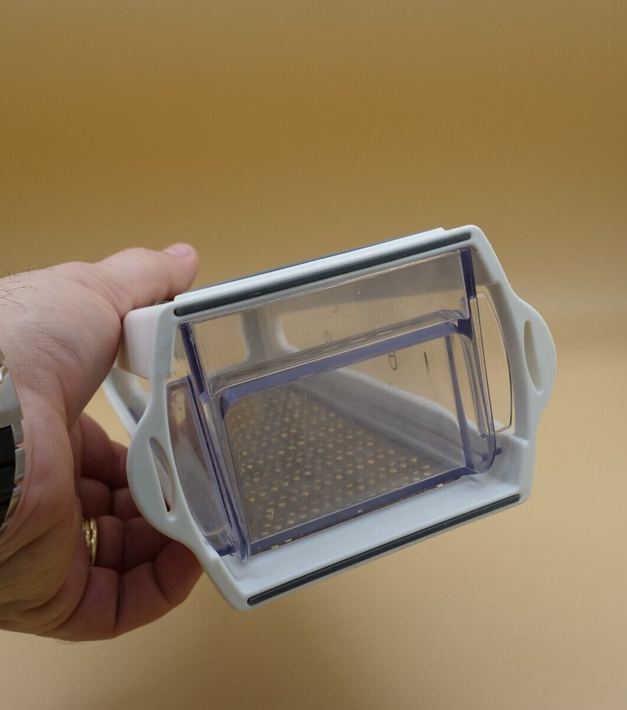 USED Dual-Function Grater and Measuring Tool by Progressive Prep