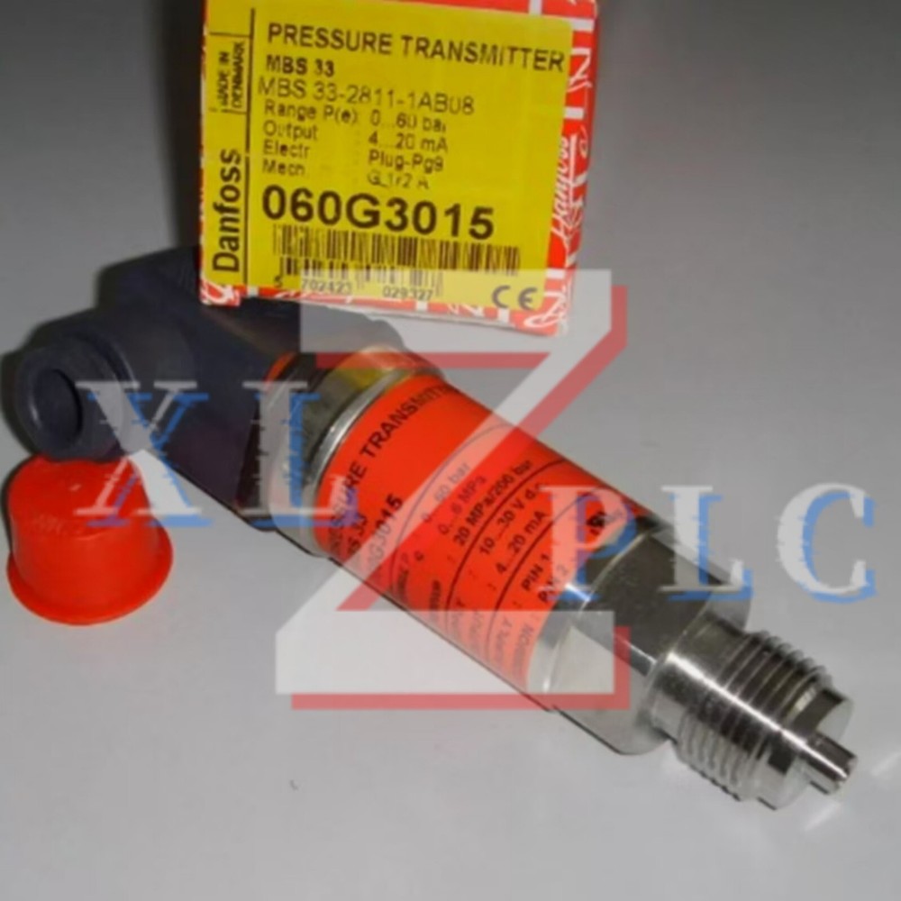 1PCS New Danfoss 060G3015 Pressure Transmitter In Box*