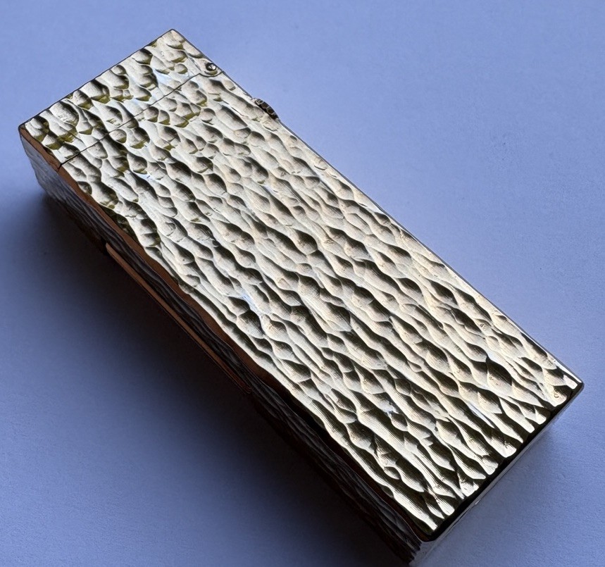 MINT Dunhill Gold ‘Bark’ Rollagas Lighter- Fully Overhauled