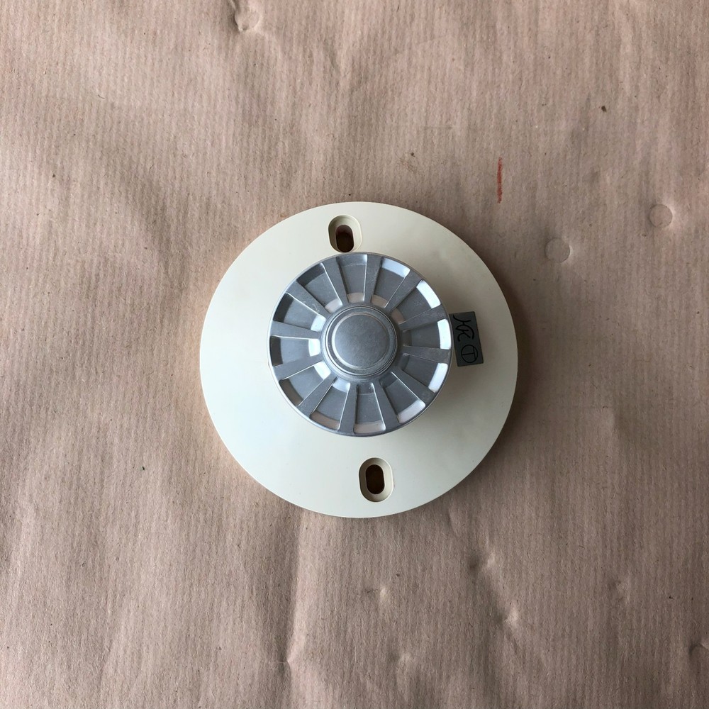 OKI FD-6111 FIXED TEMPERATURE HEAT DETECTOR