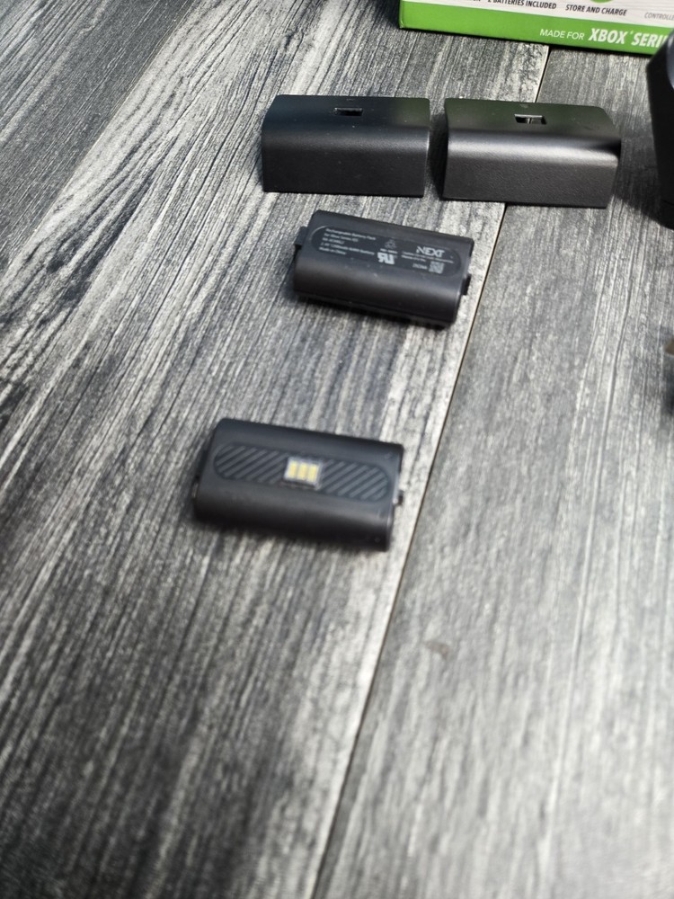 NEXT - Dual Controller Charging System for Xbox Series X|S - Black