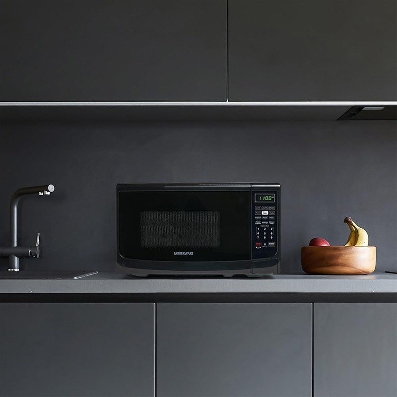 700W Compact Microwave Oven Countertop Programmable W/ LED Display Safety Lock