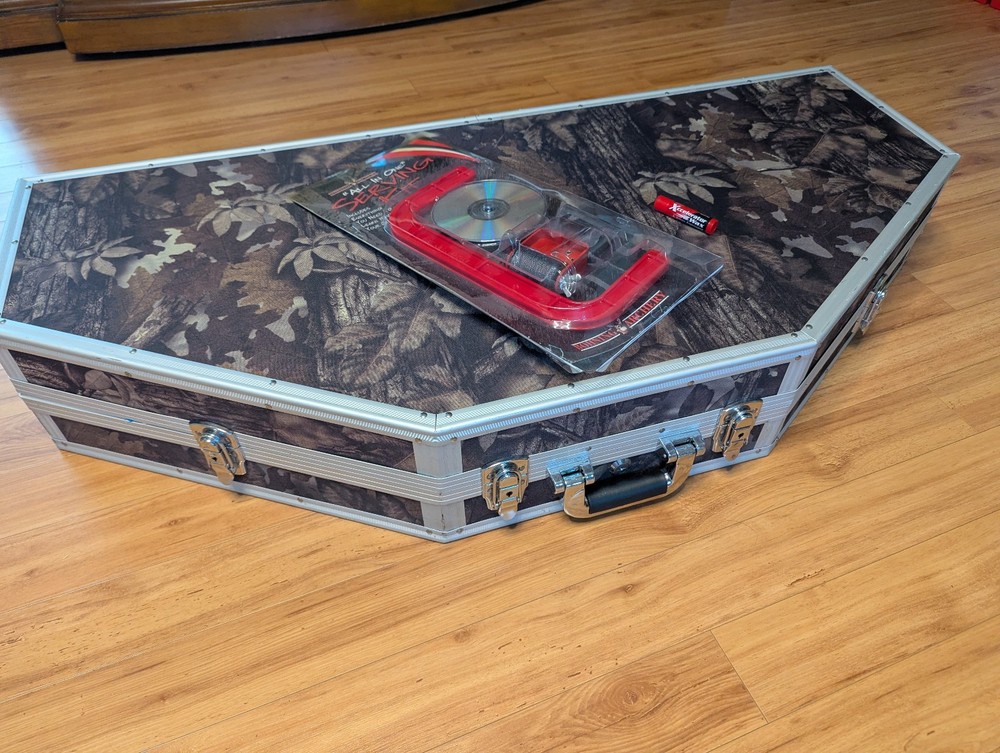 PSE Stinger Hunting Bow Package (with Case, arrows, release)