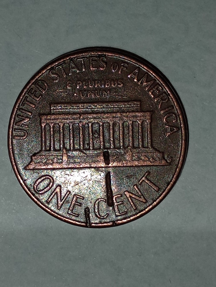1976 LINCOLN CENT With A Struck Through Error On Obverse And Reverse.