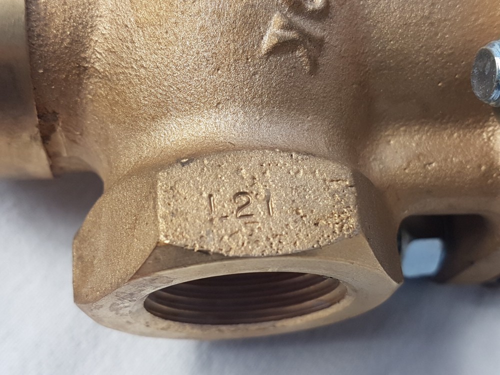 Mack 7938 Brass Valve Series B1 - 276 kPa - 25mm - 1-1/4 inch port - Unused