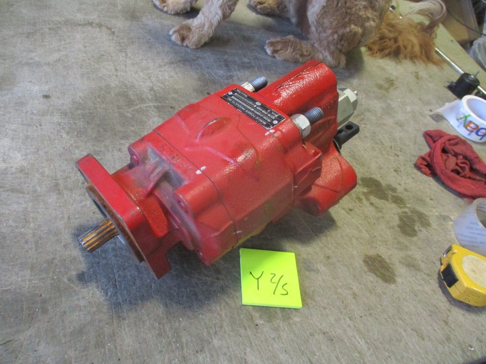 Used Muncie Power Products PTO PN E2XL1-27-02B_RLX
