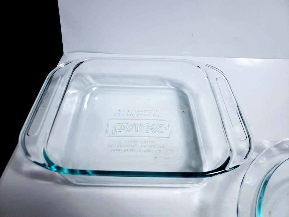 2 Pc PYREX Glass Bakeware Light Blue Tint - Square 2 Qt Baker, 9.5" Pie Plate