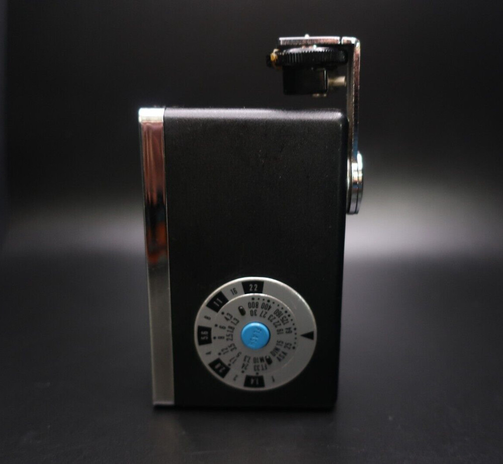 Vivitar 151 Electronic Flash Unit