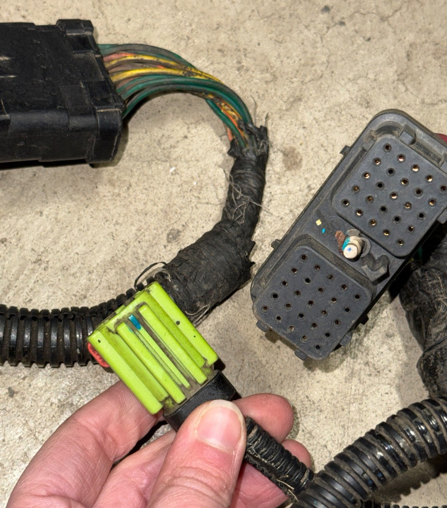 Engine Wiring Harness 5143253AA