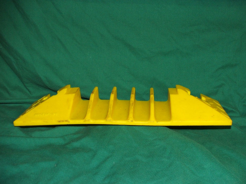 Bumble Bee BB5 EBM/EBF 125 5 slot Cable Ramp Protector End Cap PAIR NEW