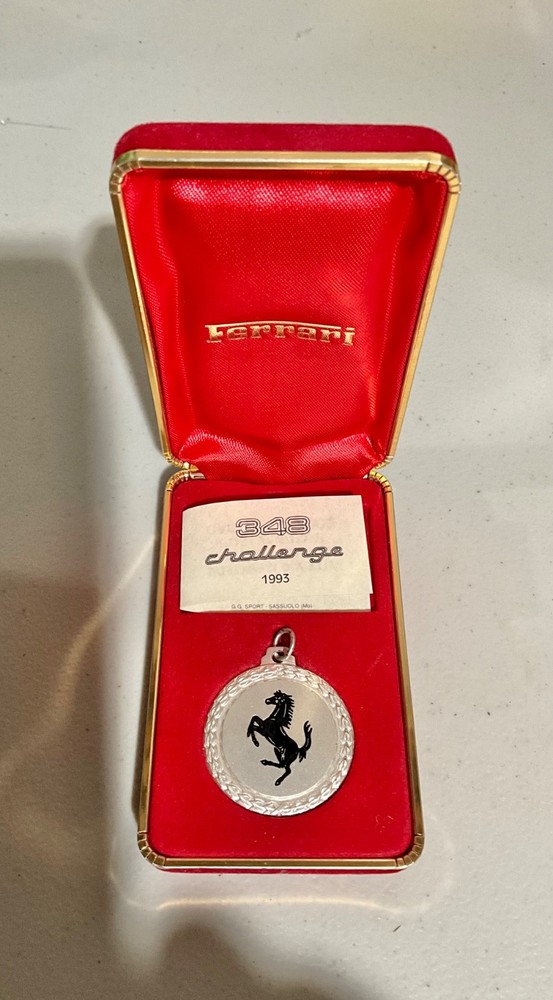 Ferrari 348 Challenge | launch medallion | 1993 | 189/250 | Owners & Driver’s