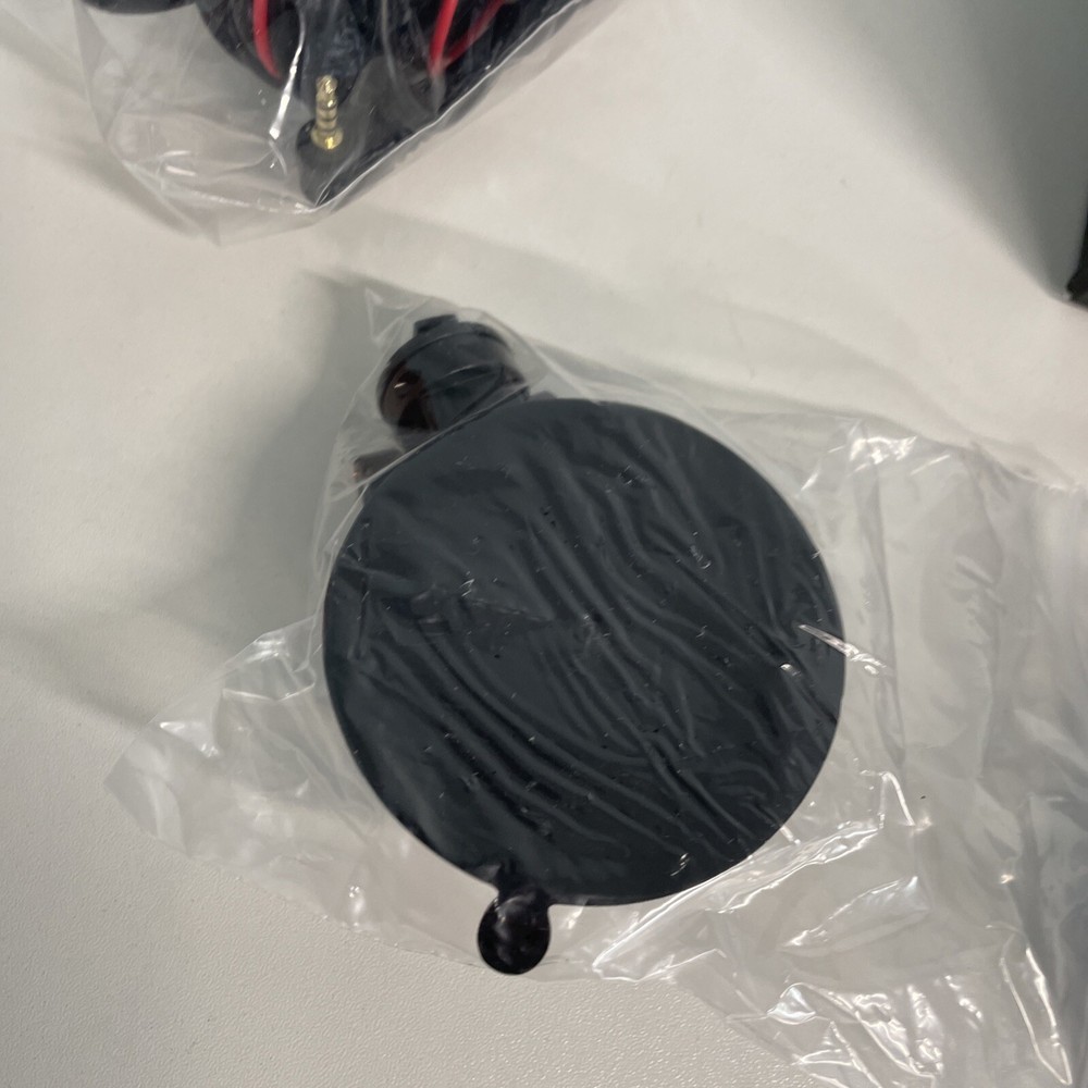 Topvelo Front/Interior Back Dash Cam Video Recorder Open Box item