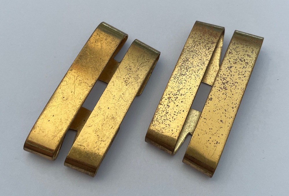 Metallic Shoulder Grades. lieutenant. A11 (L52)