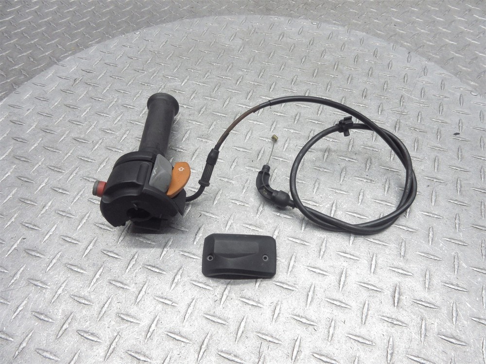 2005 05-07 BMW R1200GS Right Switch Throttle Control Cable Handlebar Grip