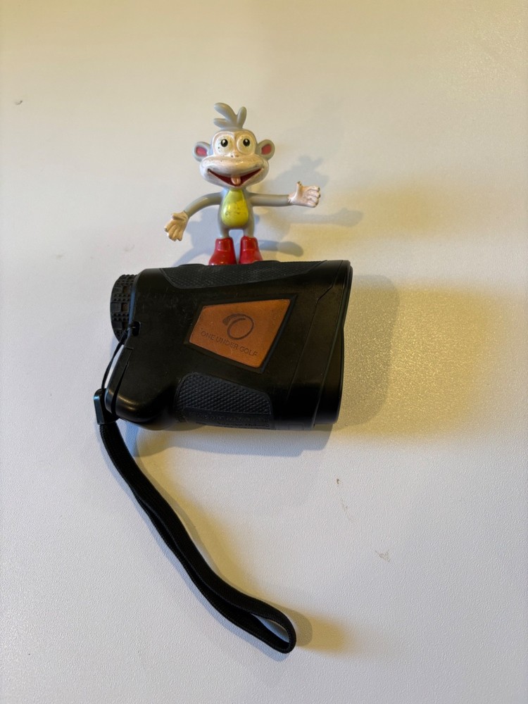 ONE UNDER Golf Rangefinder with Built in Magnet,