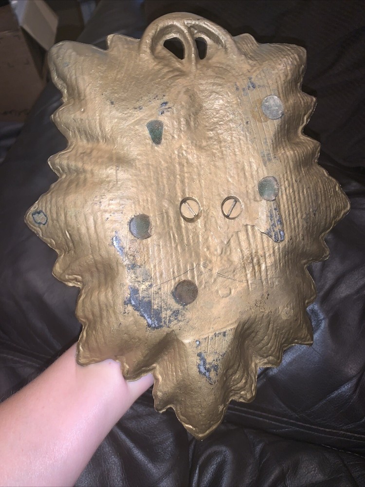 Large Vintage Cast Metal Squirrel on Leaf Mechanical Nut Cracker