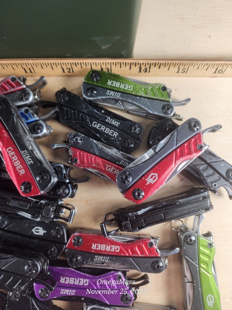 Gerber Dime multi tool x1 good-great conditions, READ the description please.