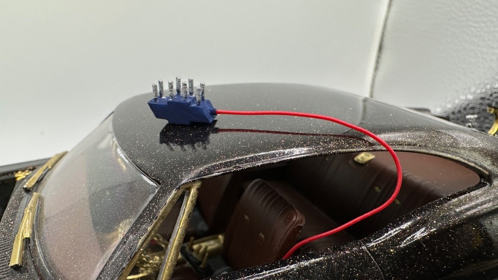 Chevy Bowtie 8 switch box lowrider 1/25 3d printed with wire