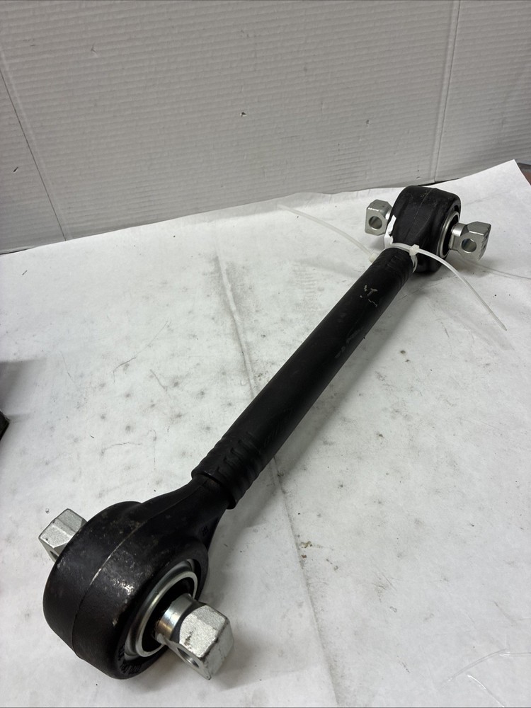TRUCK TORQUE ROD RADIUS 070 084 103