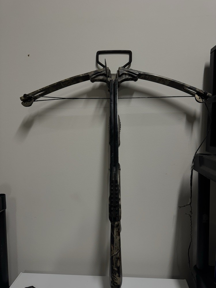 Used Hunting Crossbow – Missing String, For Parts or Target Use