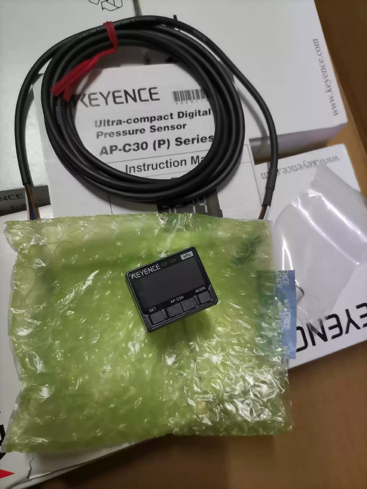 1pcs KEYENCE AP-C30 NEW Digit Pressure Sensor