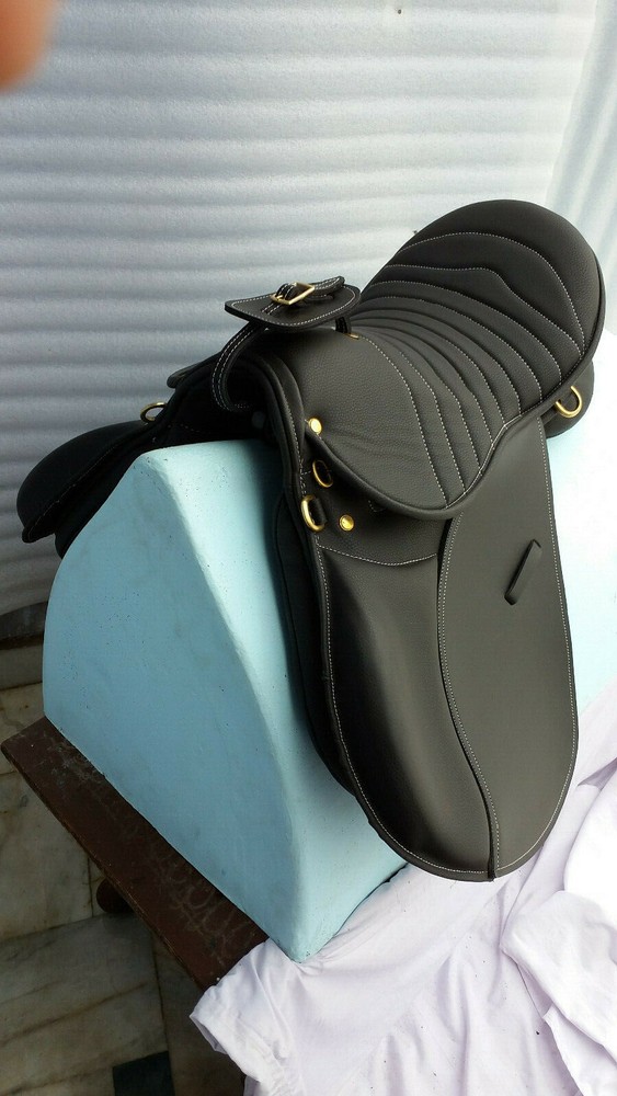Icelandic synthetic, saddle perfect size- 17